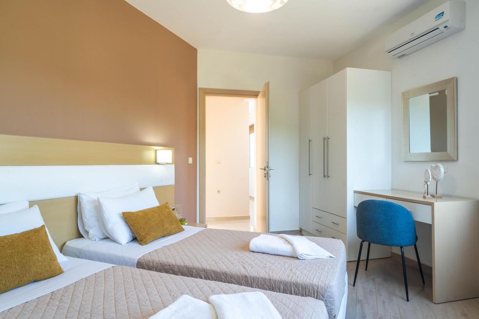 Villa Ariella With Sea View Agia Marina Exterior foto